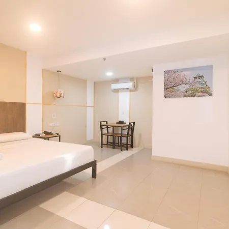 Maine Residences Tramo Near Naia Airport