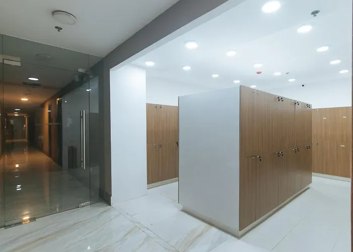 ホテル Maine Residences Tramo Near Naia Terminal